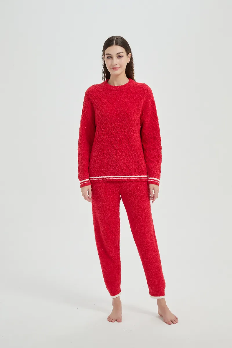 Locker sitzendes, rotes Plüsch-Pyjama-Set für Damen aus Fleece Locker sitzendes, rotes Plüsch-Pyjama-Set für Damen aus Fleece