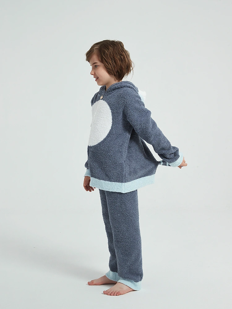 Fleece-Pyjama für Jungen im Herbst und Winter