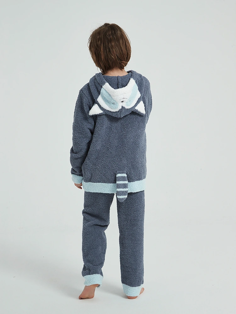 Fleece-Pyjama für Jungen im Herbst und Winter